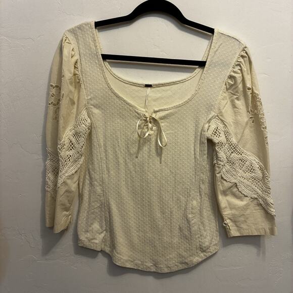 FREE PEOPLE Brunch Date Ivory Eyelet Lace Sleeve Blouse L Coquette Romantic Boho - Picture 2 of 11
